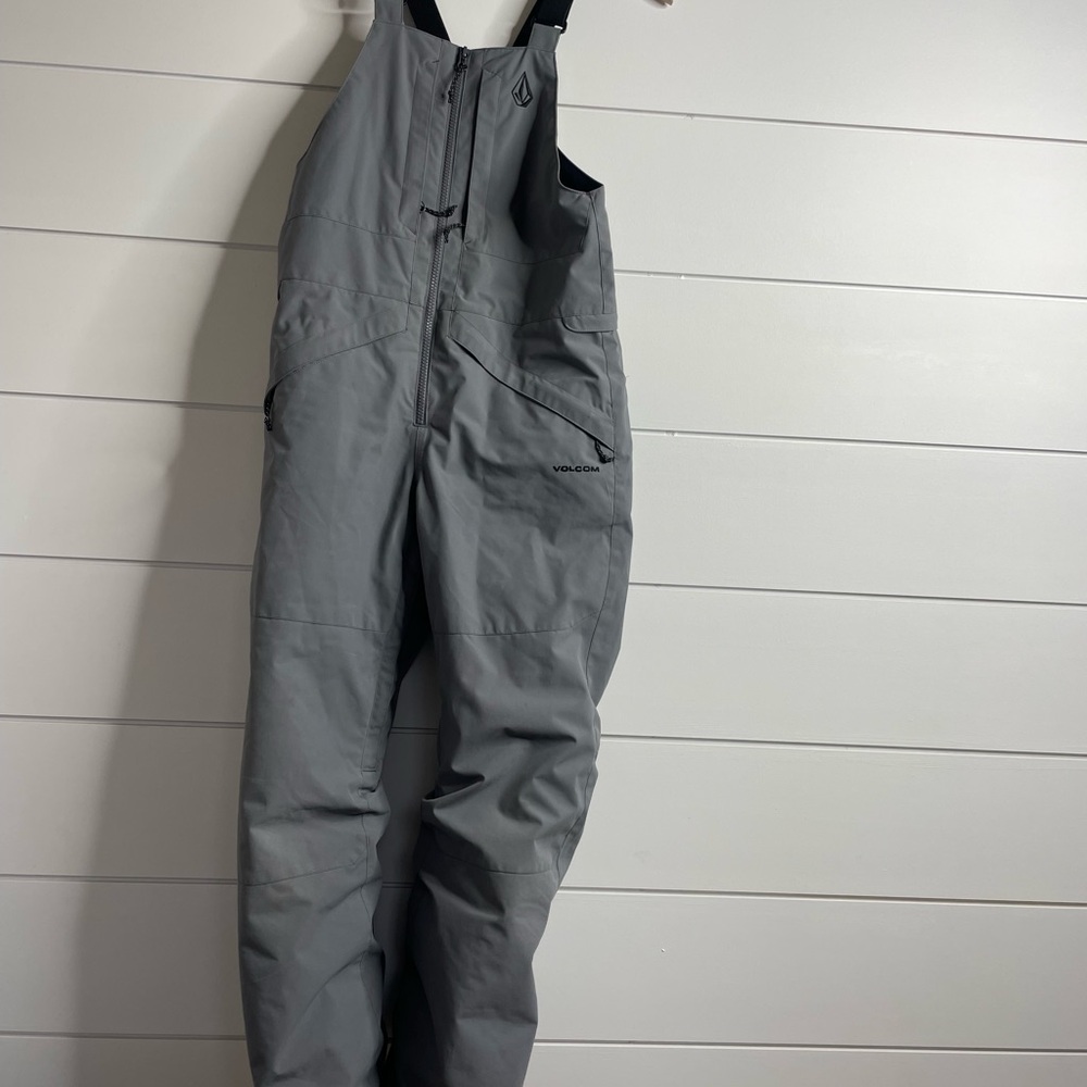 Volcom boys 10 Snow Bib Overalls